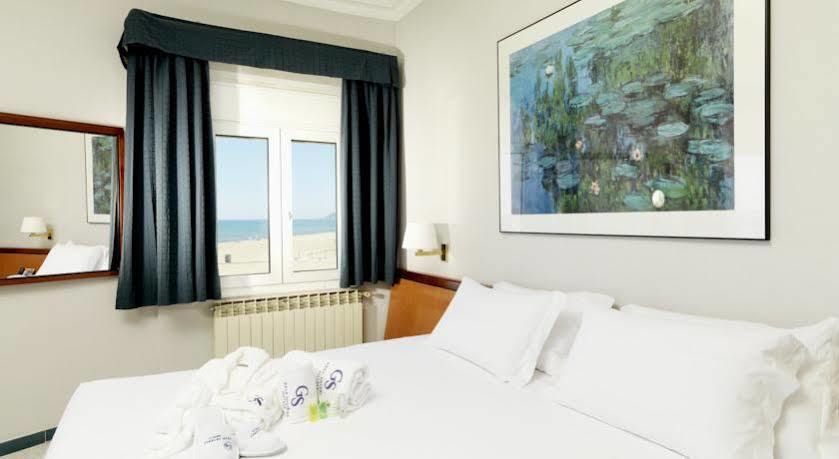 Apartments Playa De Castelldefels Dış mekan fotoğraf
